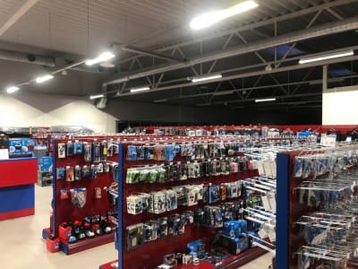 SIA "Viss veikaliem un warehouse" offers high-quality solutions for trade and store shelving systems 2